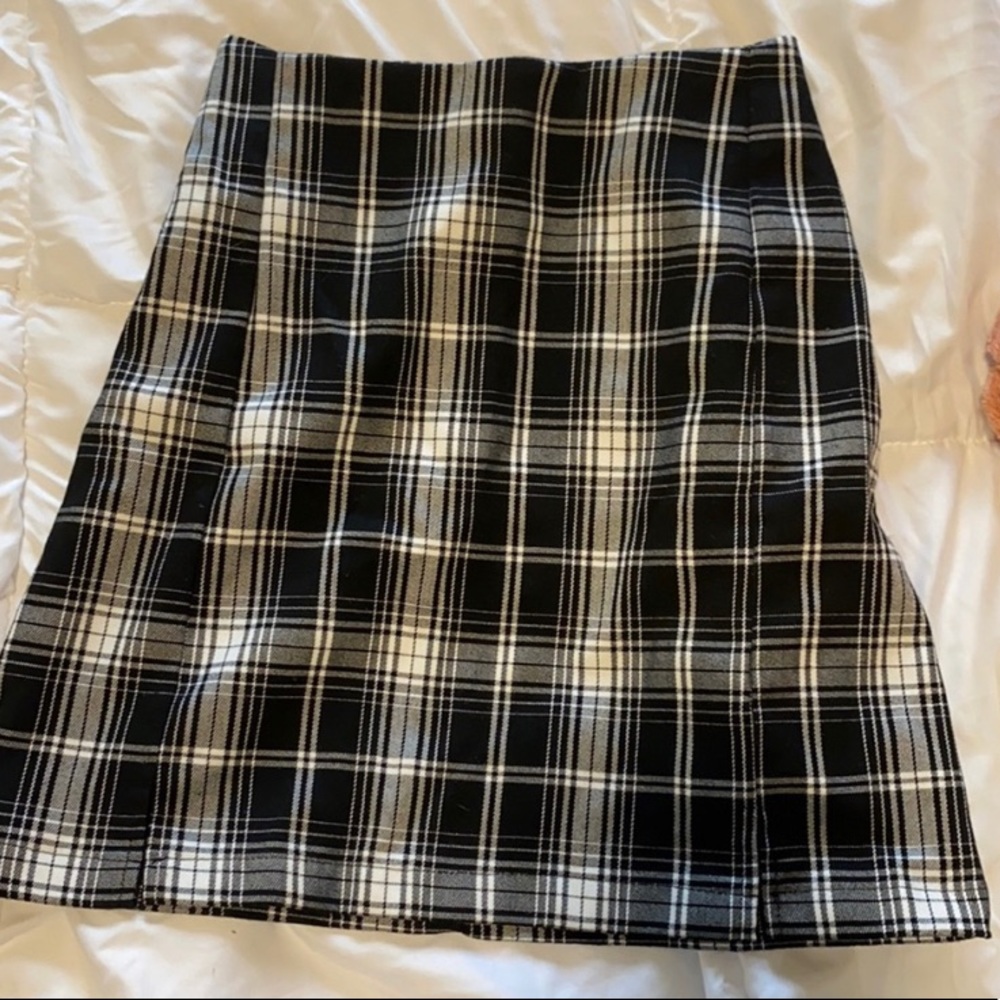 Black and White plaid skirt